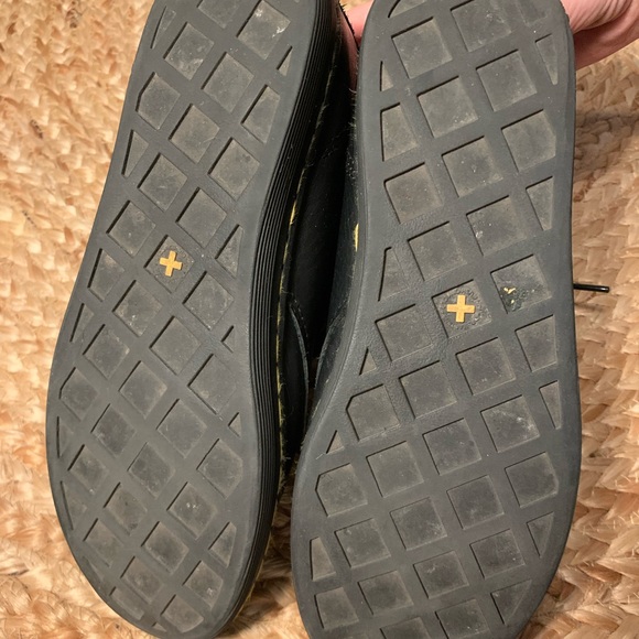 [SOLD] Dr. Martens Leyton black ankle high leather boot - Picture 6 of 8